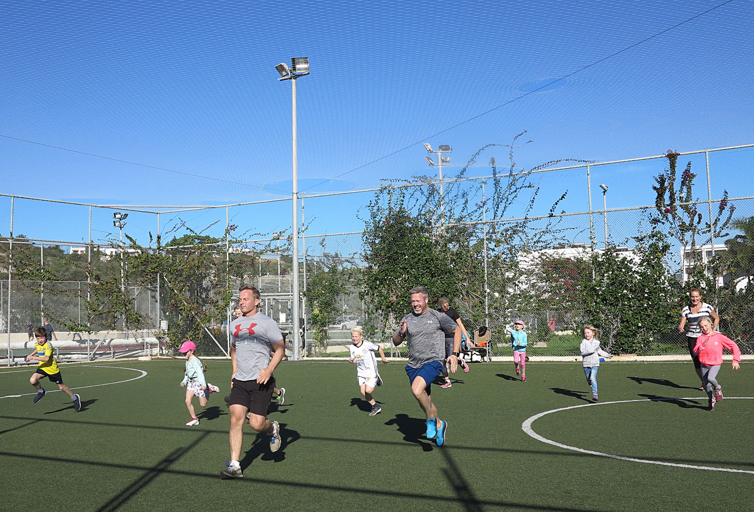 minifys_lop - Frisk & Stark Familj på Mythos Beach