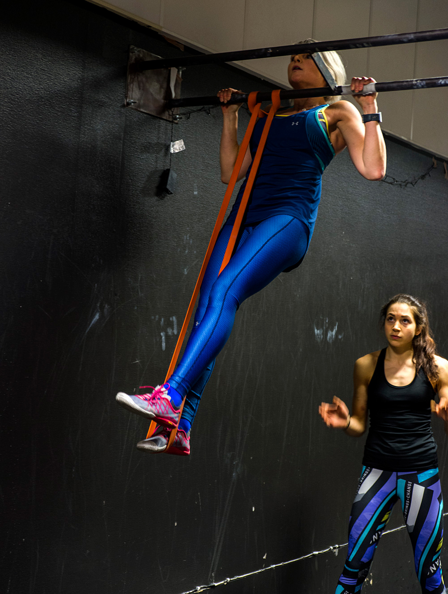 annalissjanis_pullups_gummib - jobbet