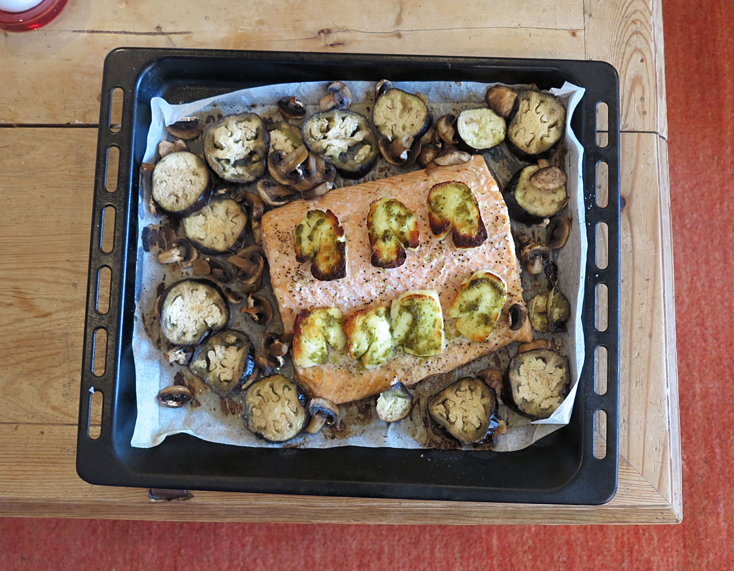 lax_halloumi_pesto2 - ugnsgrillad lax