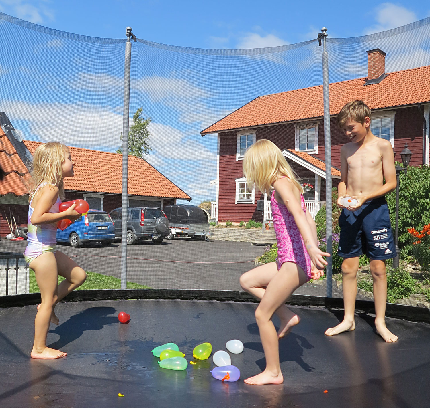 vattenballong_studsmatta - chill