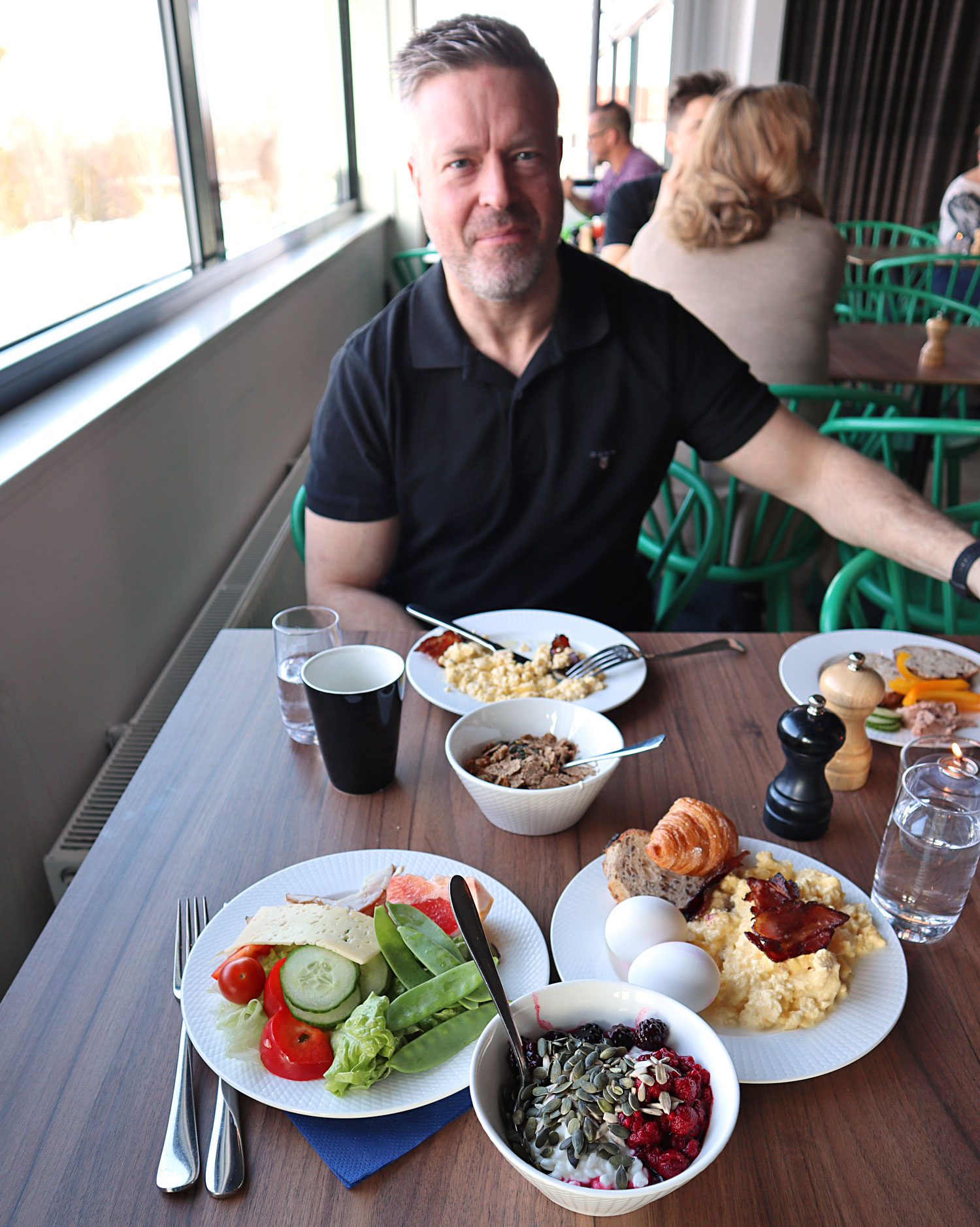 hotellfrukost_jonas - road trip