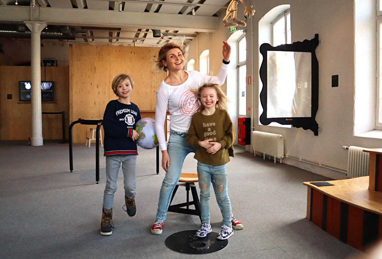 tomtits_experiment_annalissjanis - tom tits