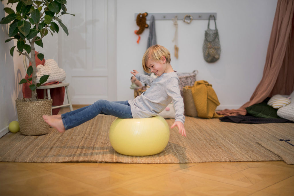 Abilica_active_boll_junior-1024x683 - stillasittande