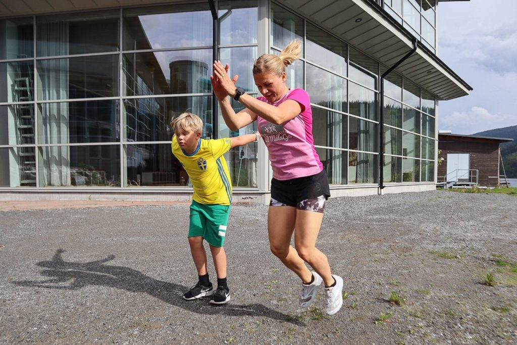 Frisk och stark familj - get out to workout