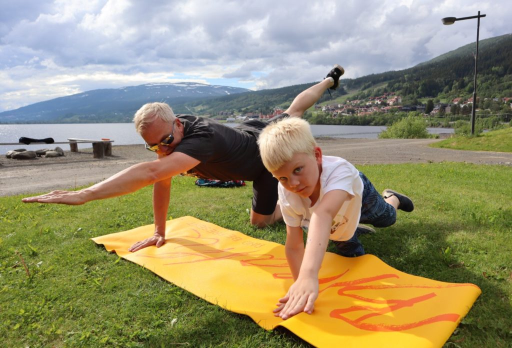 Frisk och stark familj - get out to workout