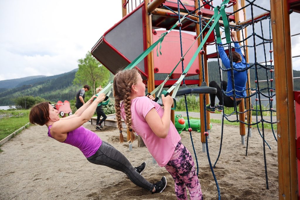 Frisk och stark familj - get out to workout rodd
