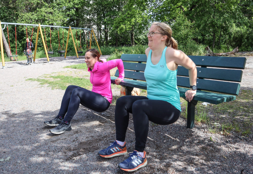 get out to workout dips