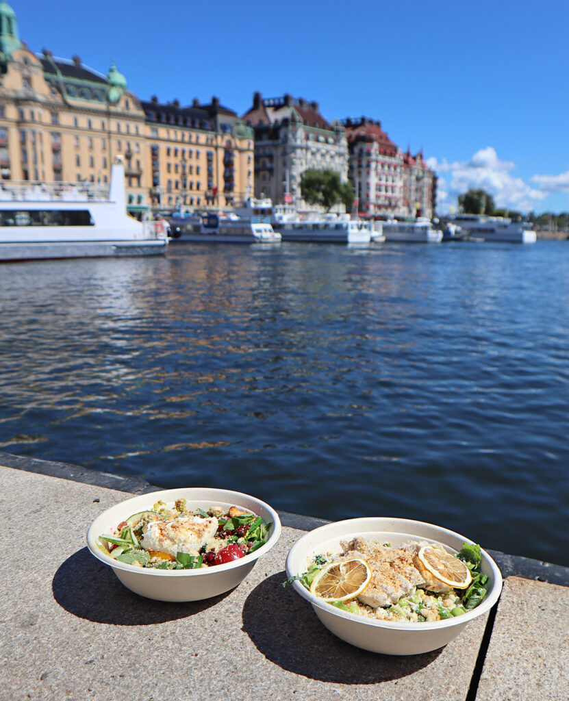 sallad_nybroviken-831x1024 - somrigt stockholm