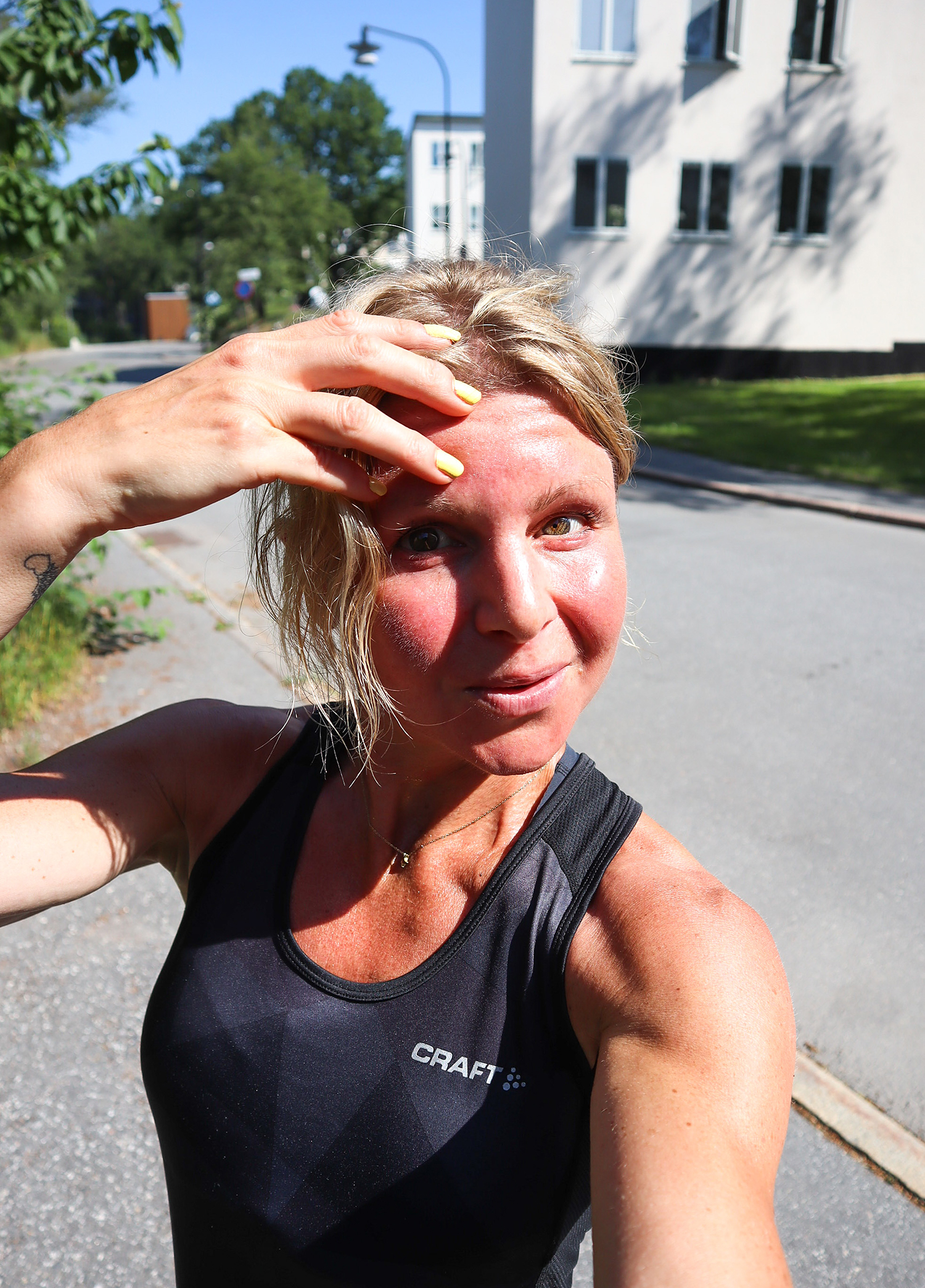 annajonasson-svett-lop-selfie - löpning i värme