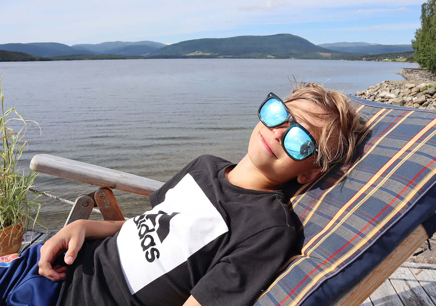 junior_solglasr_sommar_jorm21 - sommarkänslor