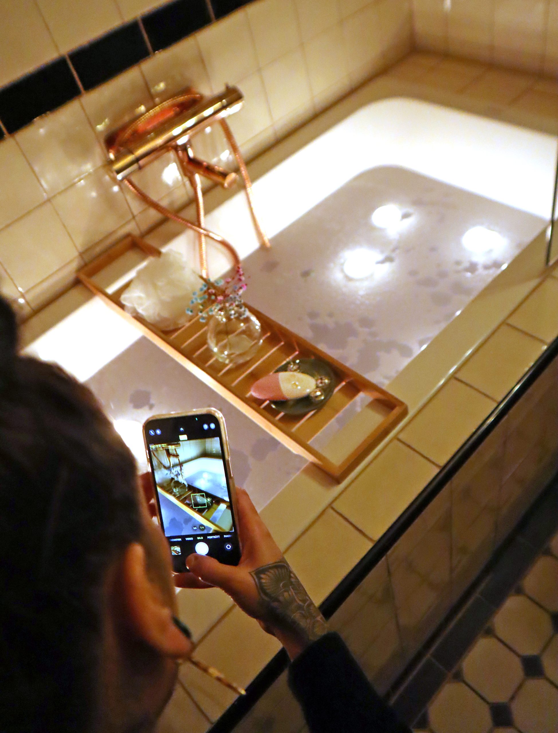 lelo_badkar-scaled - orgasm