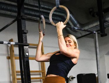 göra chins
