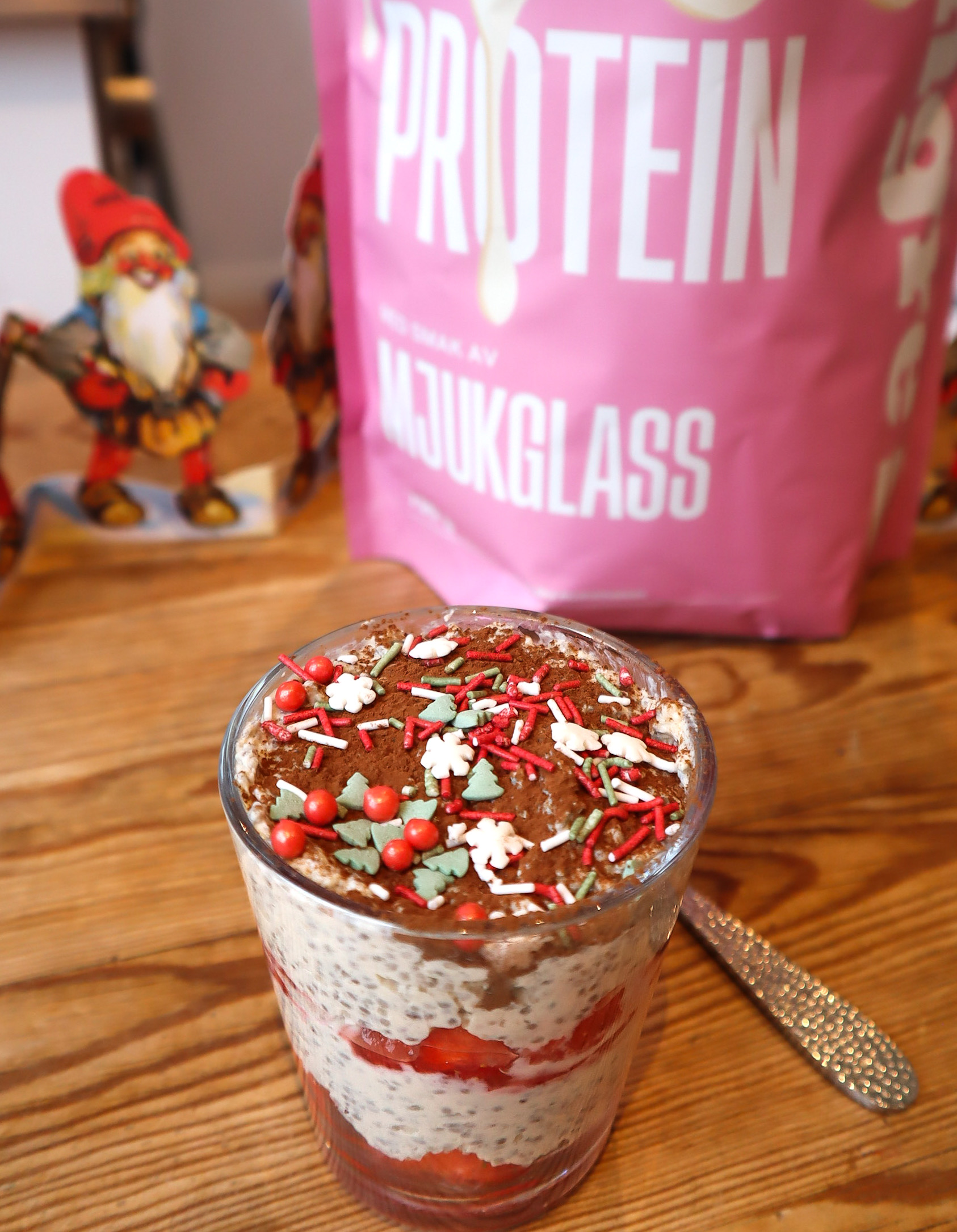 tiramisu chia protein pudding