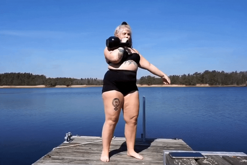 3FBF21E4-4F2F-4FDD-A097-7E54CE9A790C - Effektivt helkroppspass med kettlebell