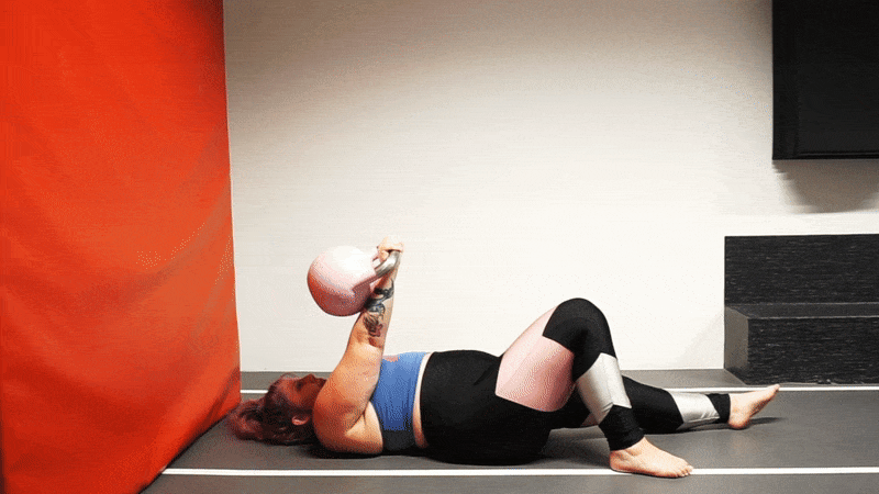 1 - 3 kombinationer som gör magträningen roligare