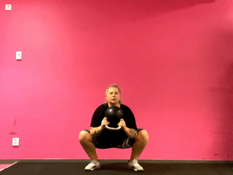 BA800F1C-146A-4241-9DF8-25FD14334603 - 5 kettlebellövningar som tränar (typ) hela kroppen