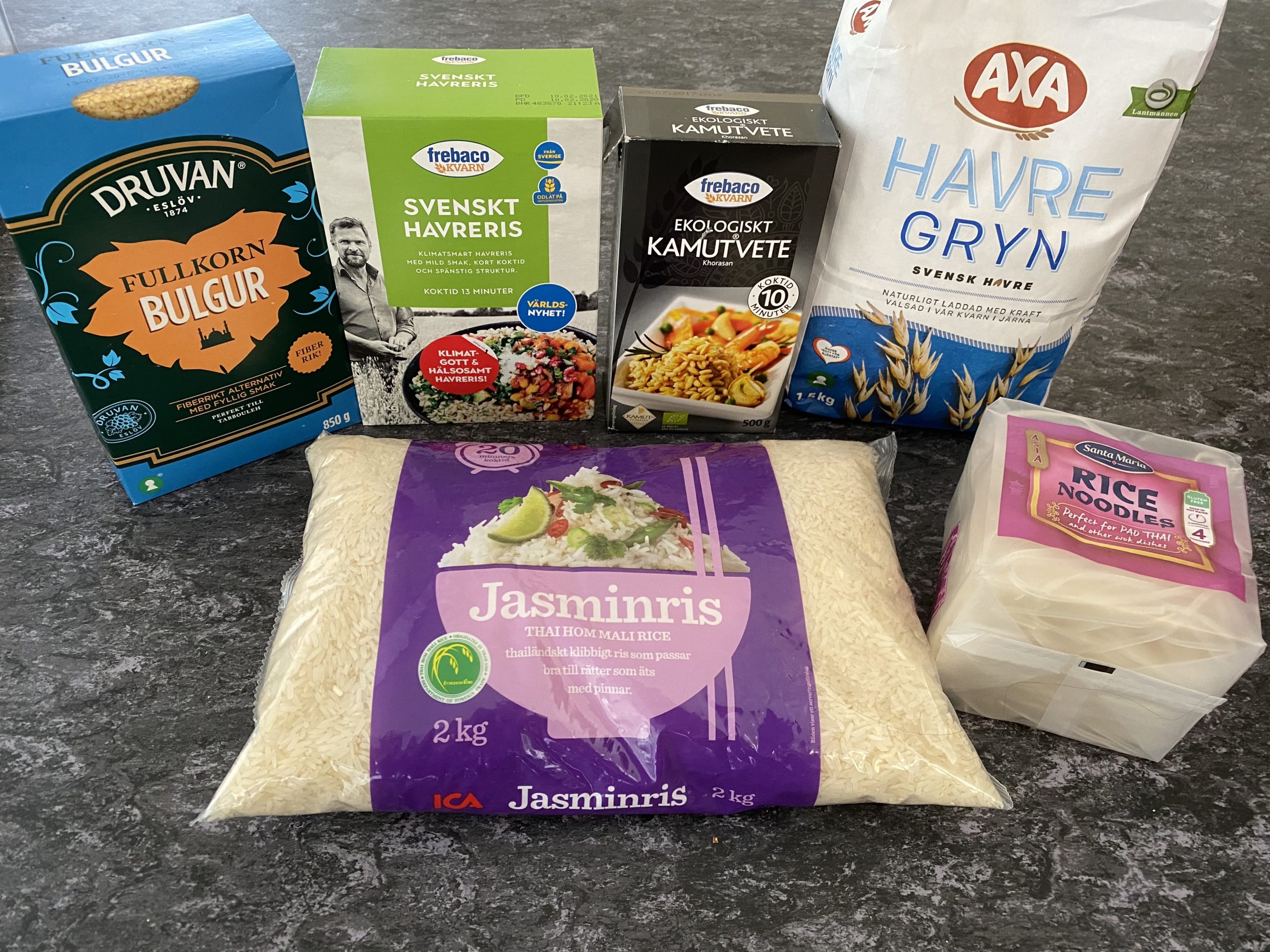 QVPUWCzTXeVFPUWaRDRQ-scaled - Livsmedel som måste finnas i mitt skafferi!