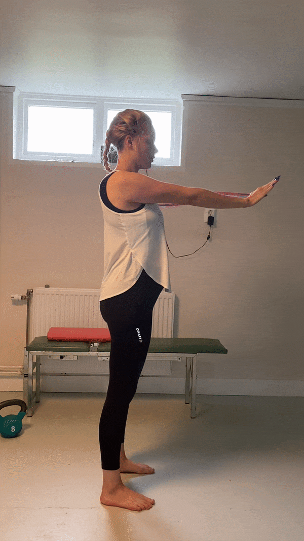 Bröstpress-med-miniband - Överkroppspass med minibands