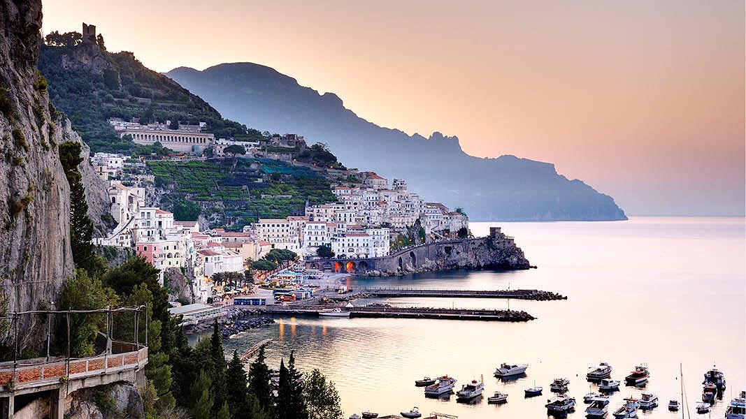 201904111130504203 - Nästa fredag smäller det