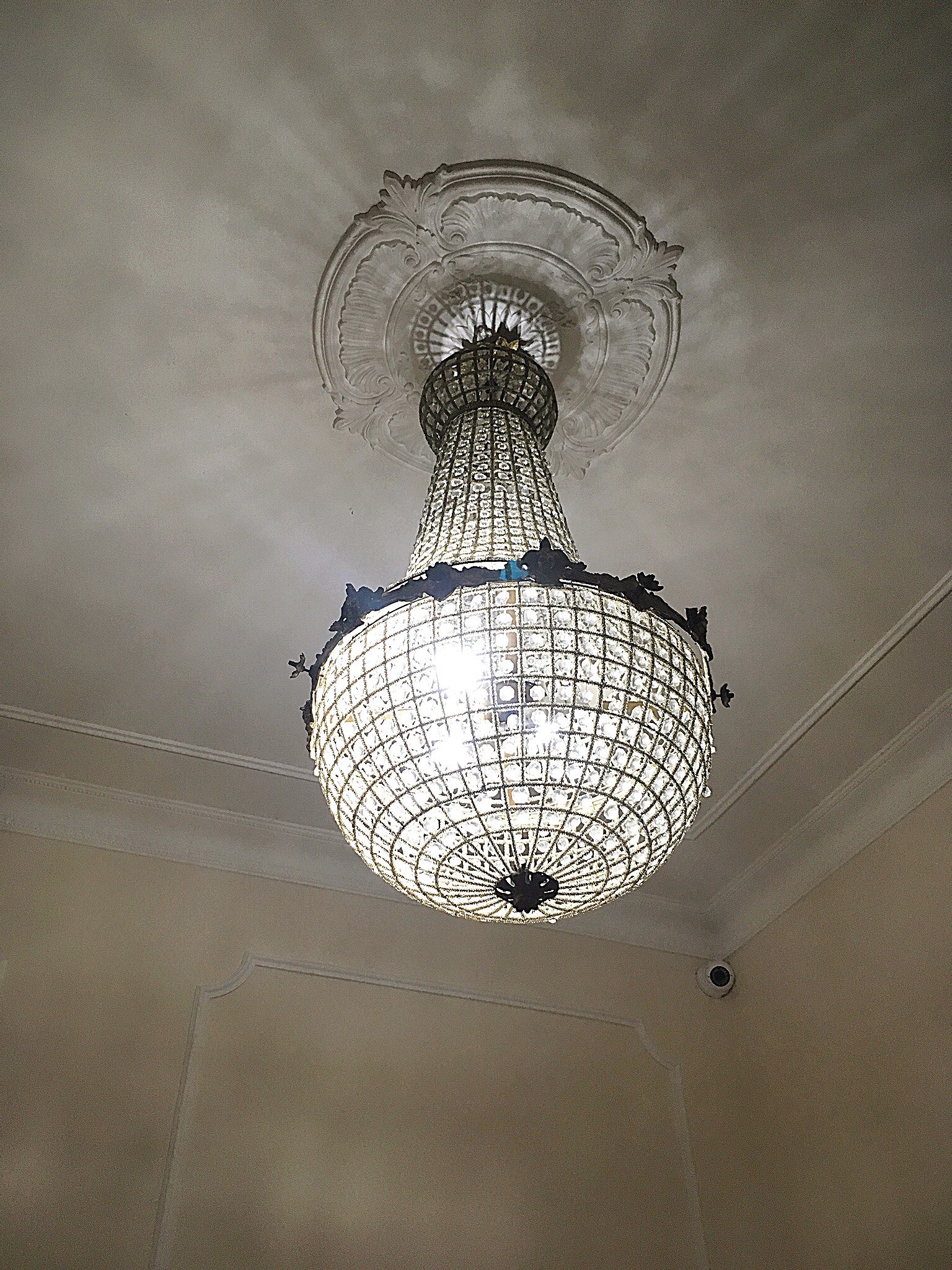 201904230911006660 - Guldkant på café Pansa