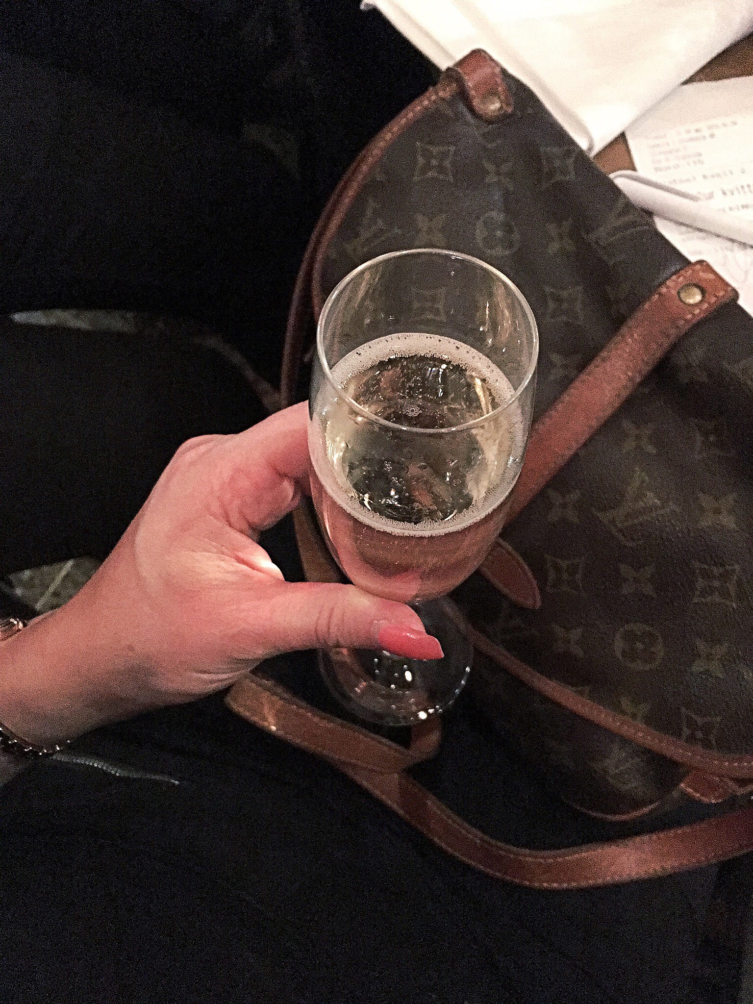 201905040728052234 - Hängselbyxor på och vidare till TVinspelning