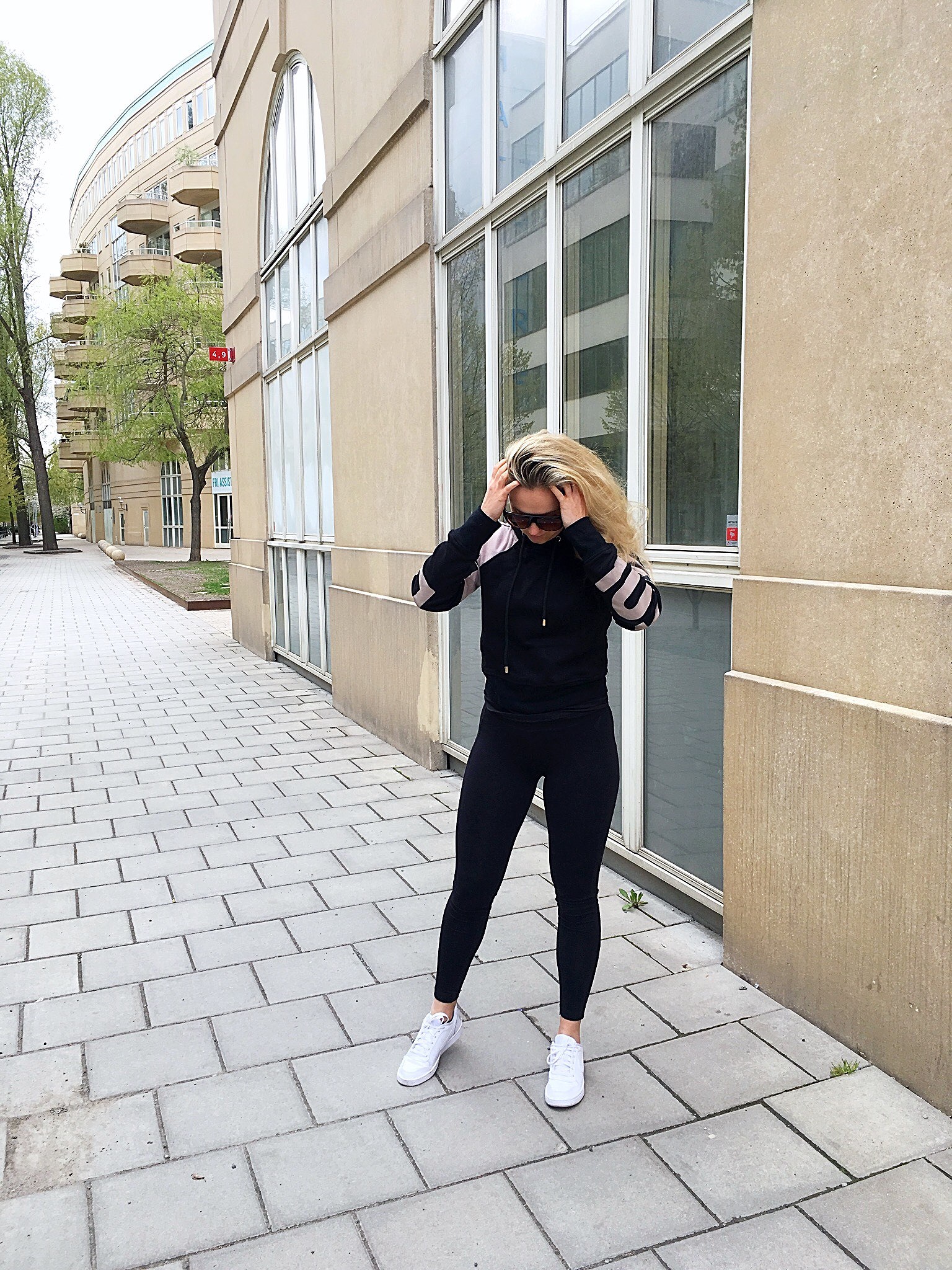 201905060653511174 - Elly Pistol - rabatt