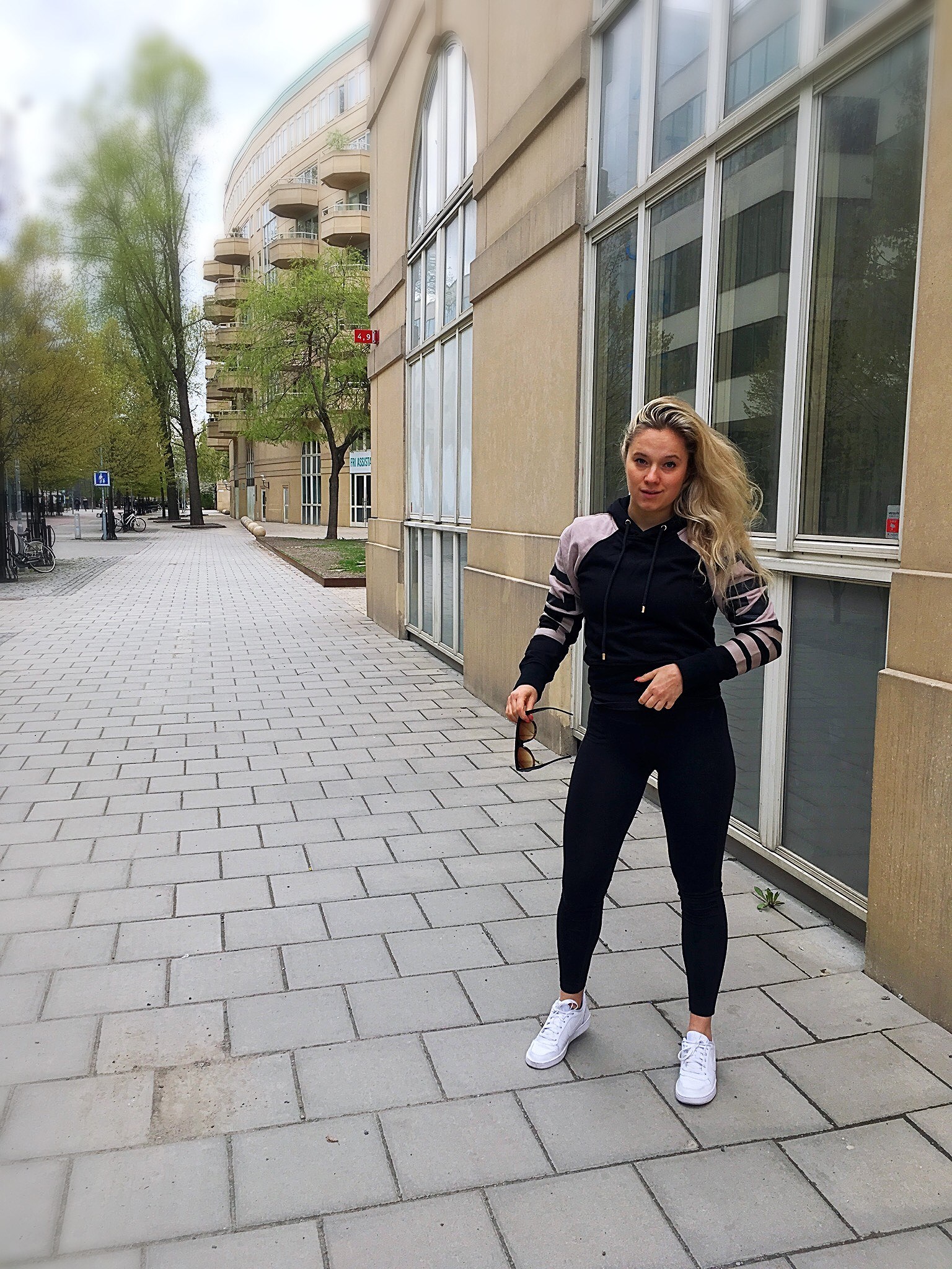 201905060653552423 - Elly Pistol - rabatt