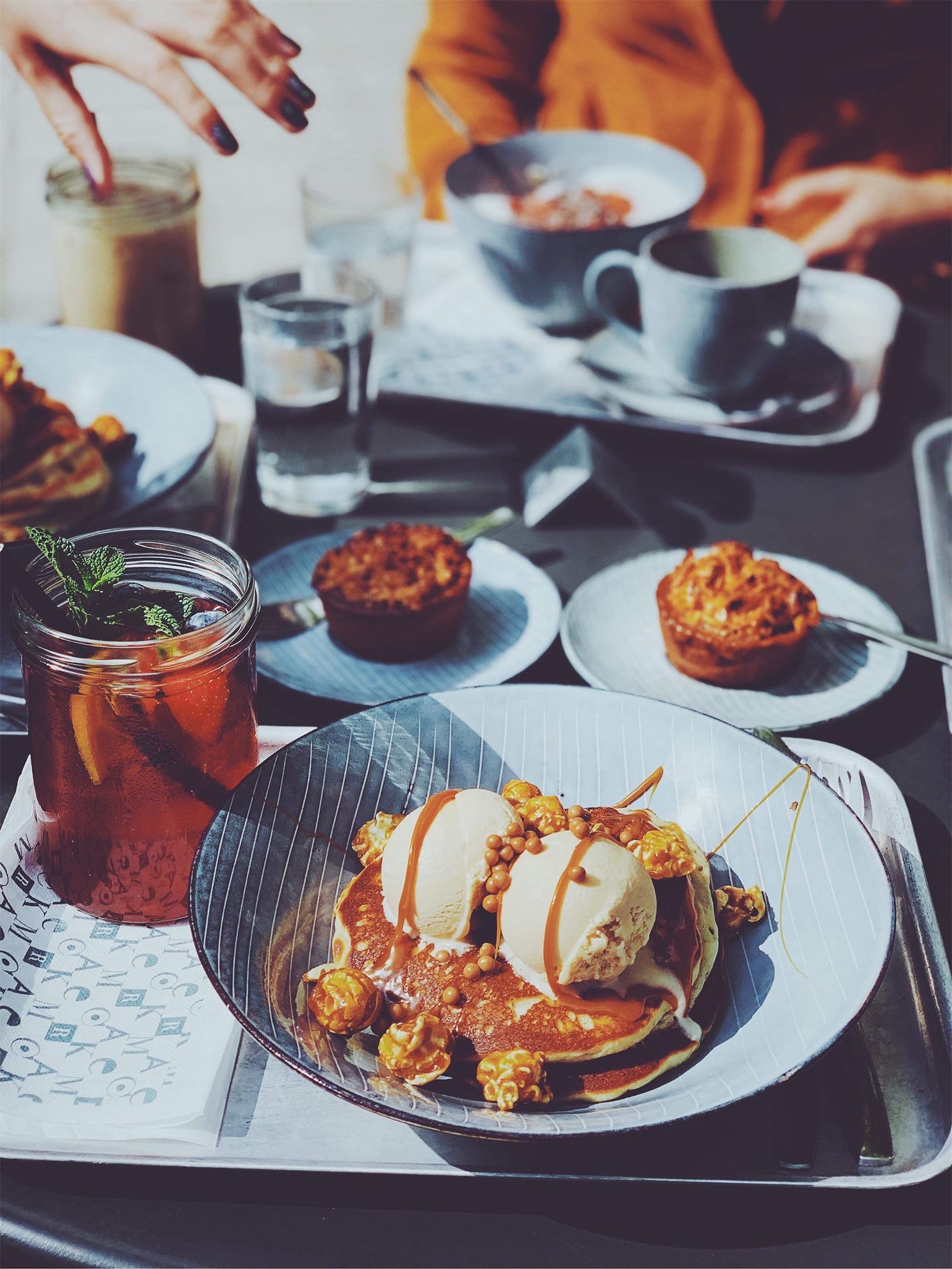 201905111215518470 - Brunch på mr. Cake och träningshets.