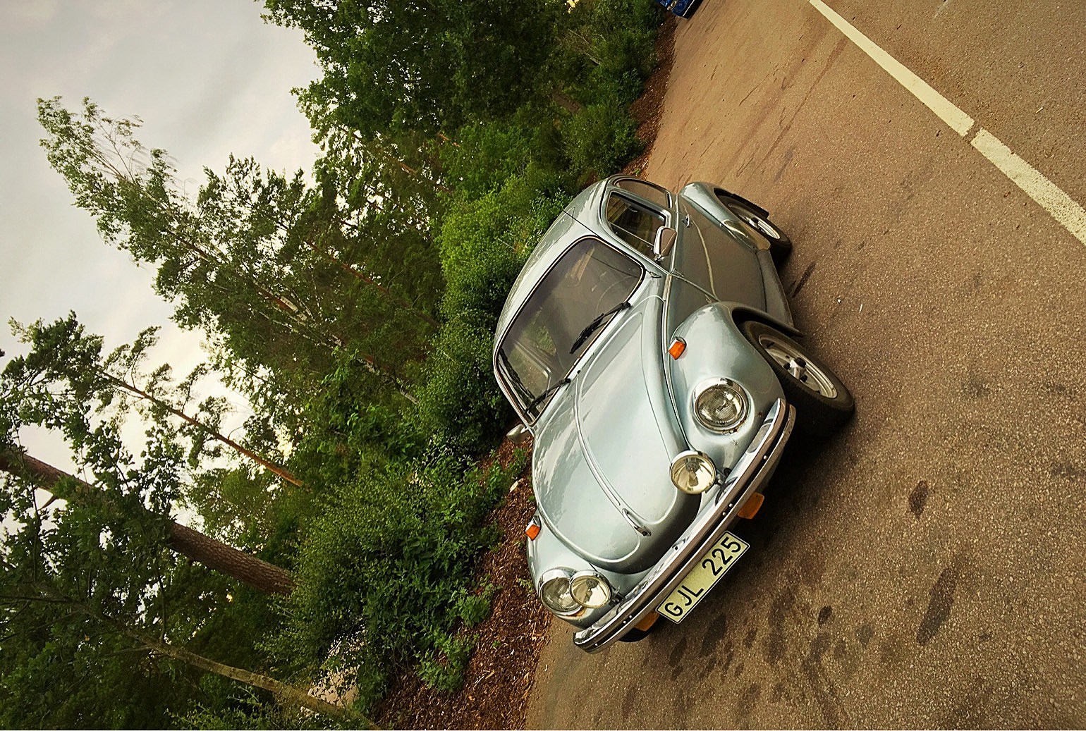 201907121618368568 - Motorstopp med en lastbil bakom