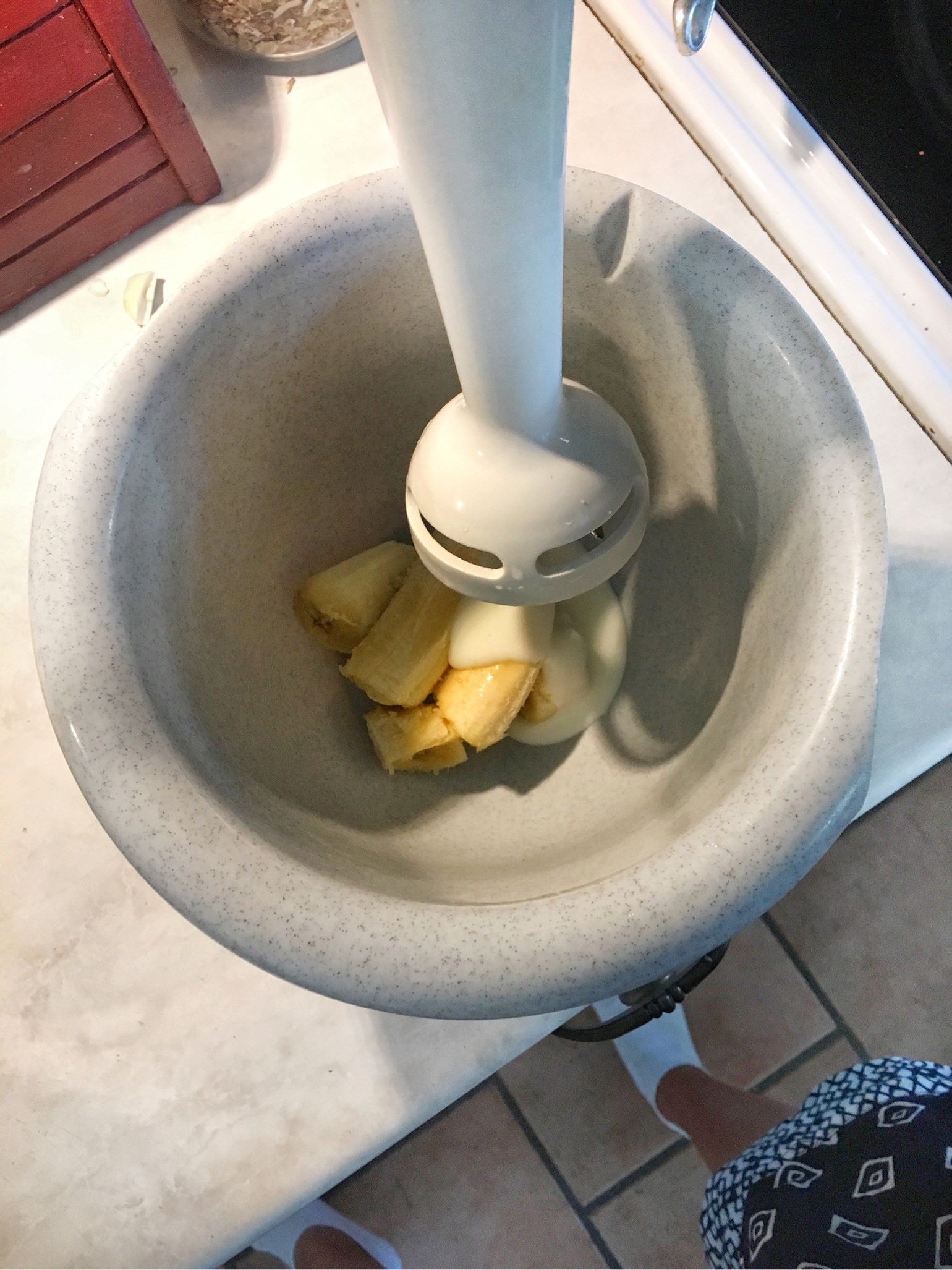 201907281310236305 - Hemmagjord banan och hasselnötsglass