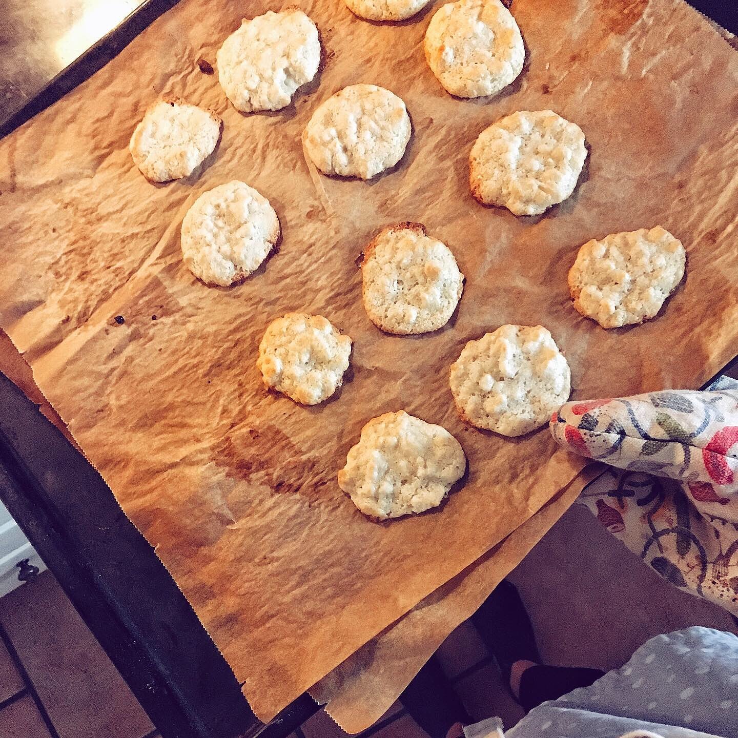 201910140513484454 - Biskvier med nougat