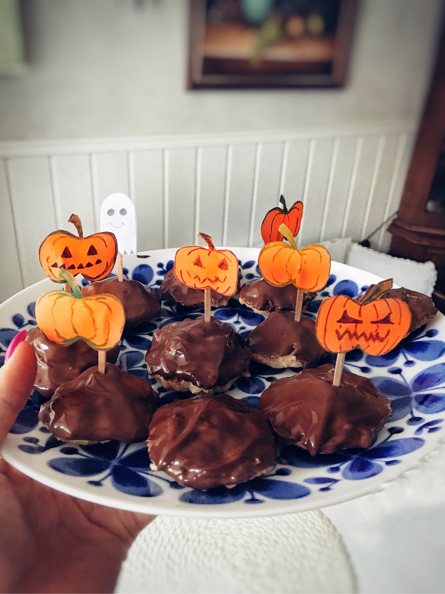 201910140514011793 - Biskvier med nougat