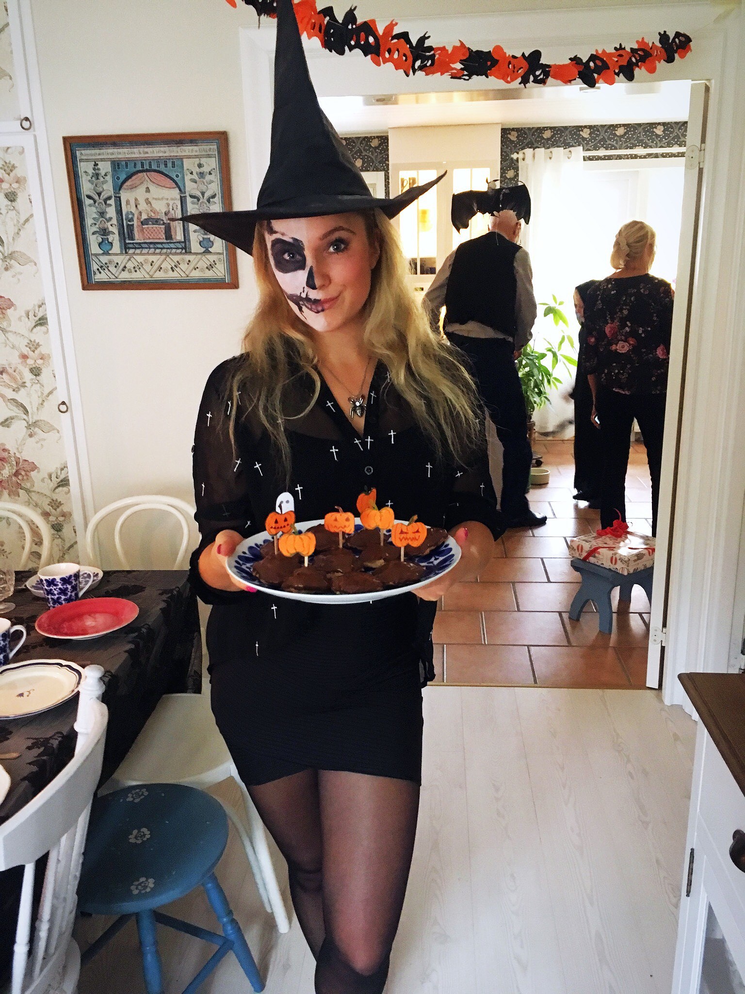 201910140514207475 - Biskvier med nougat