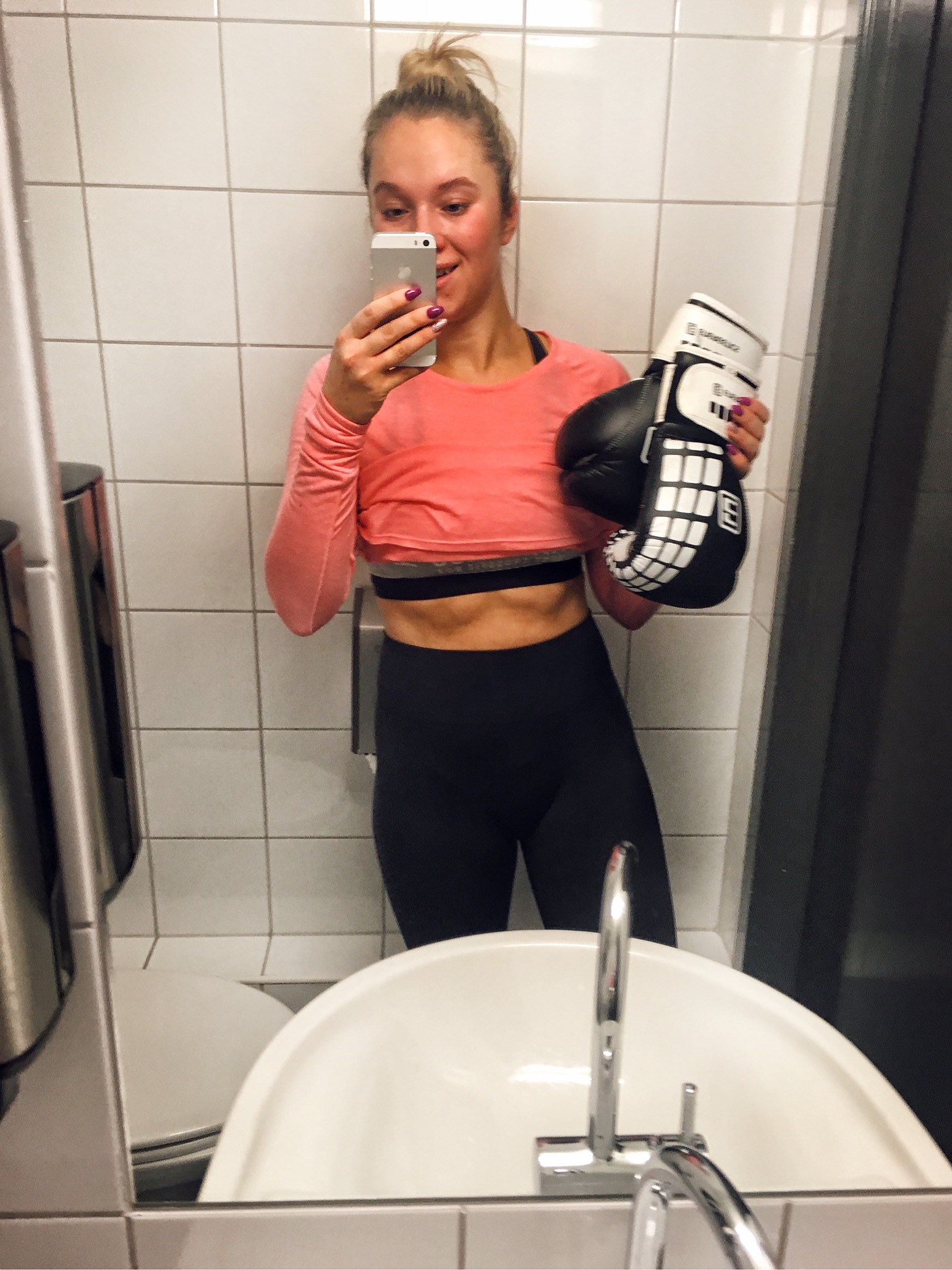 201911041305599273 - Kampsport och bugg