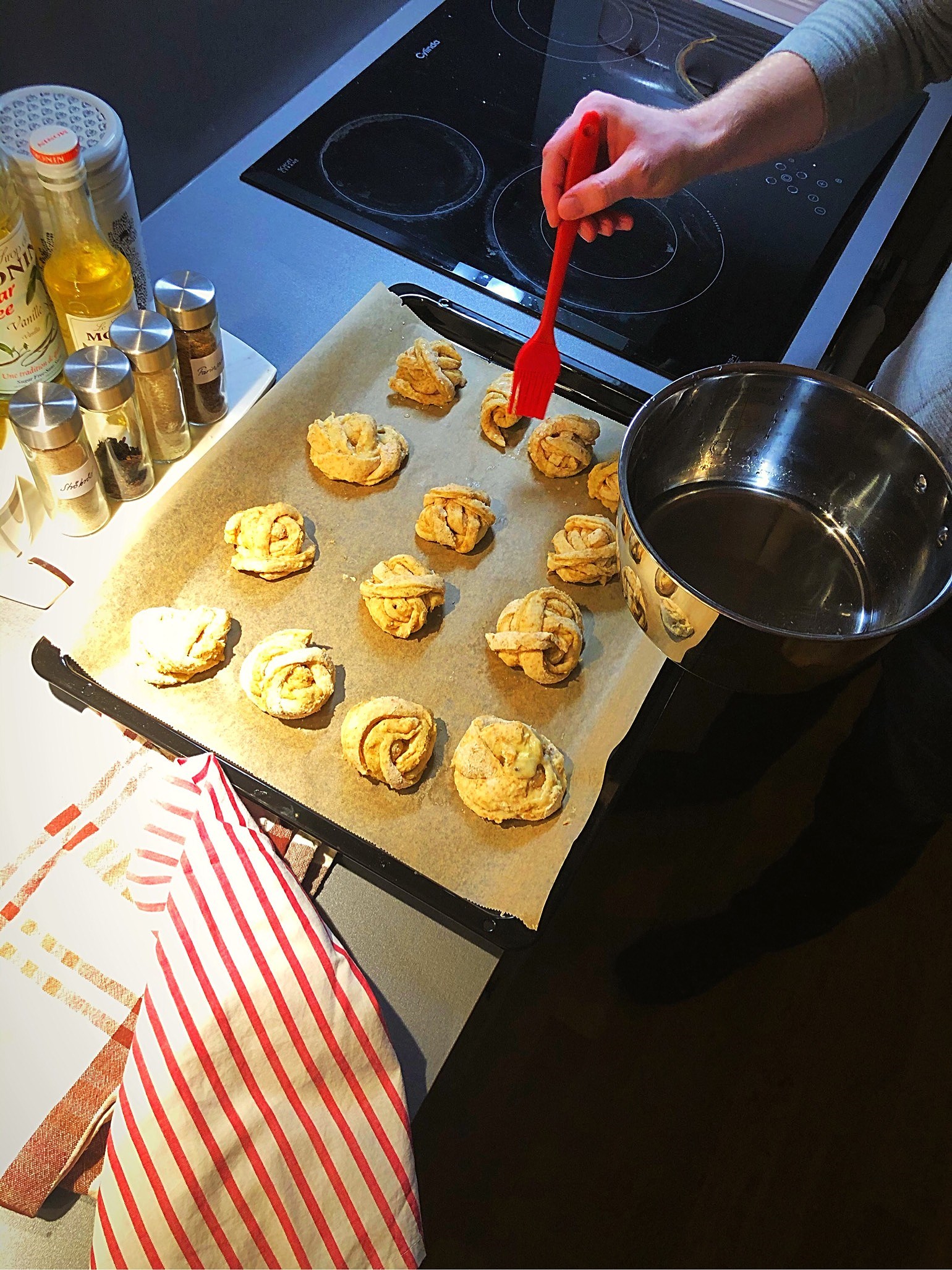 202003310756498408 - Propud bullar med kardemumma