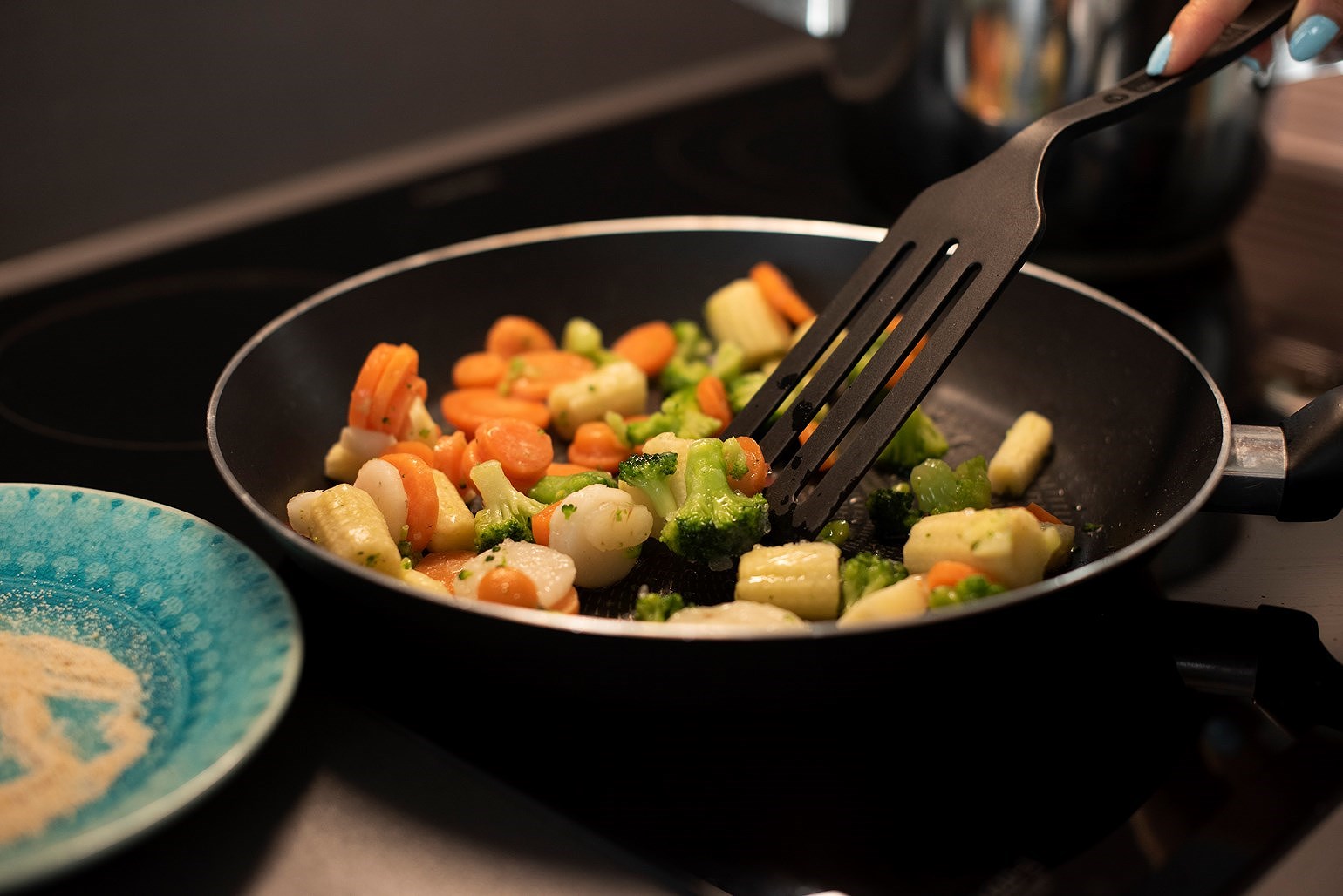 202005101827339246 - Nudelwok med tofu