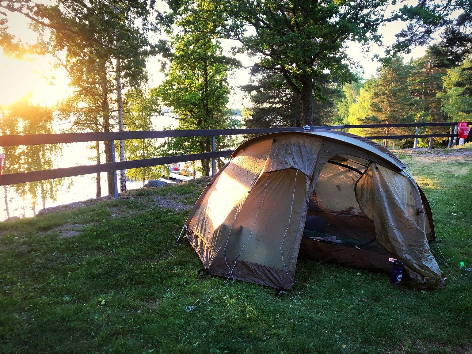 202006120624255732 - Dag 2 cykelsemester: Arbeta som författare från cykelsadeln