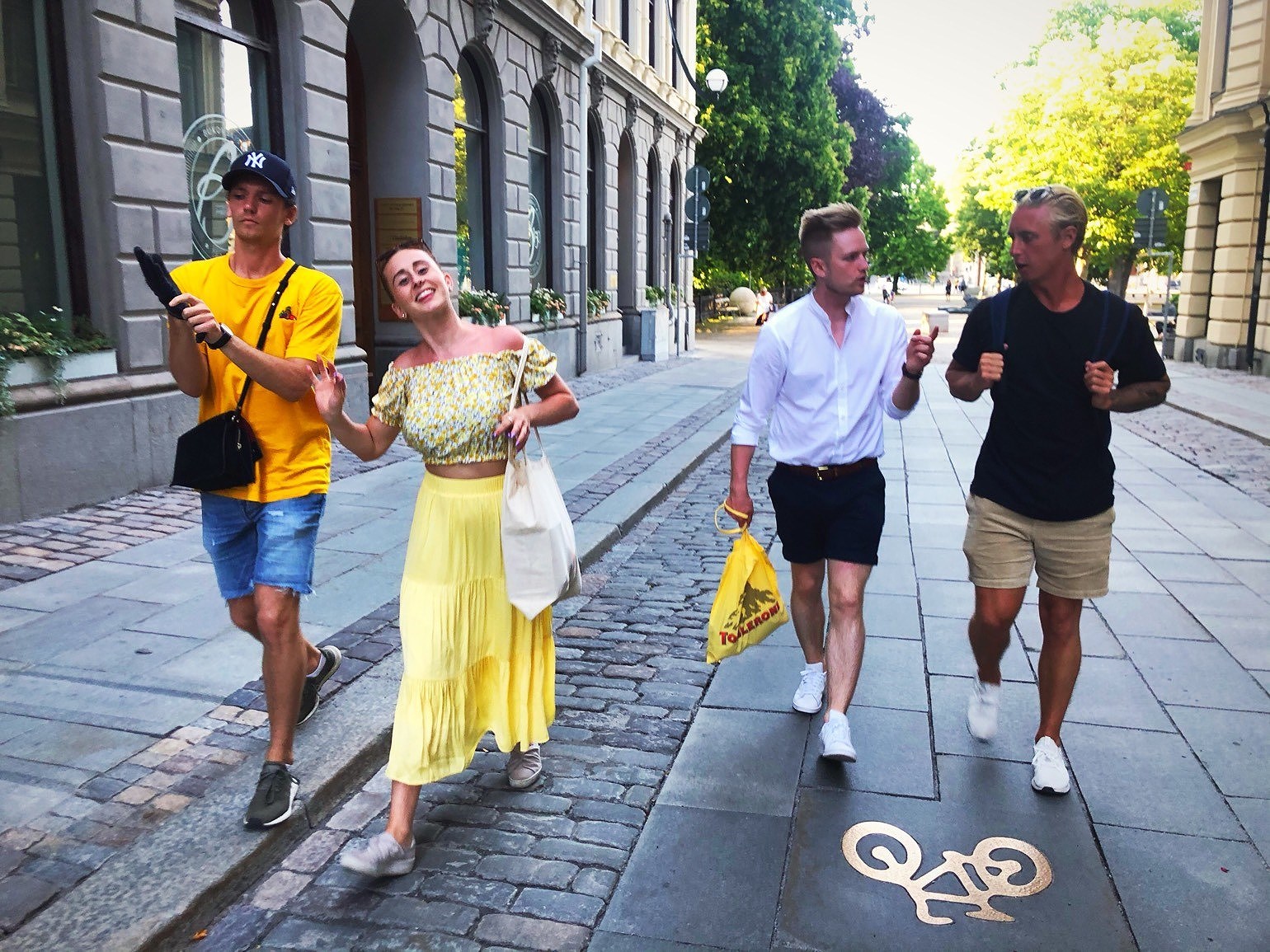 202006211624452797 - Midsommar är inte alltid lätt