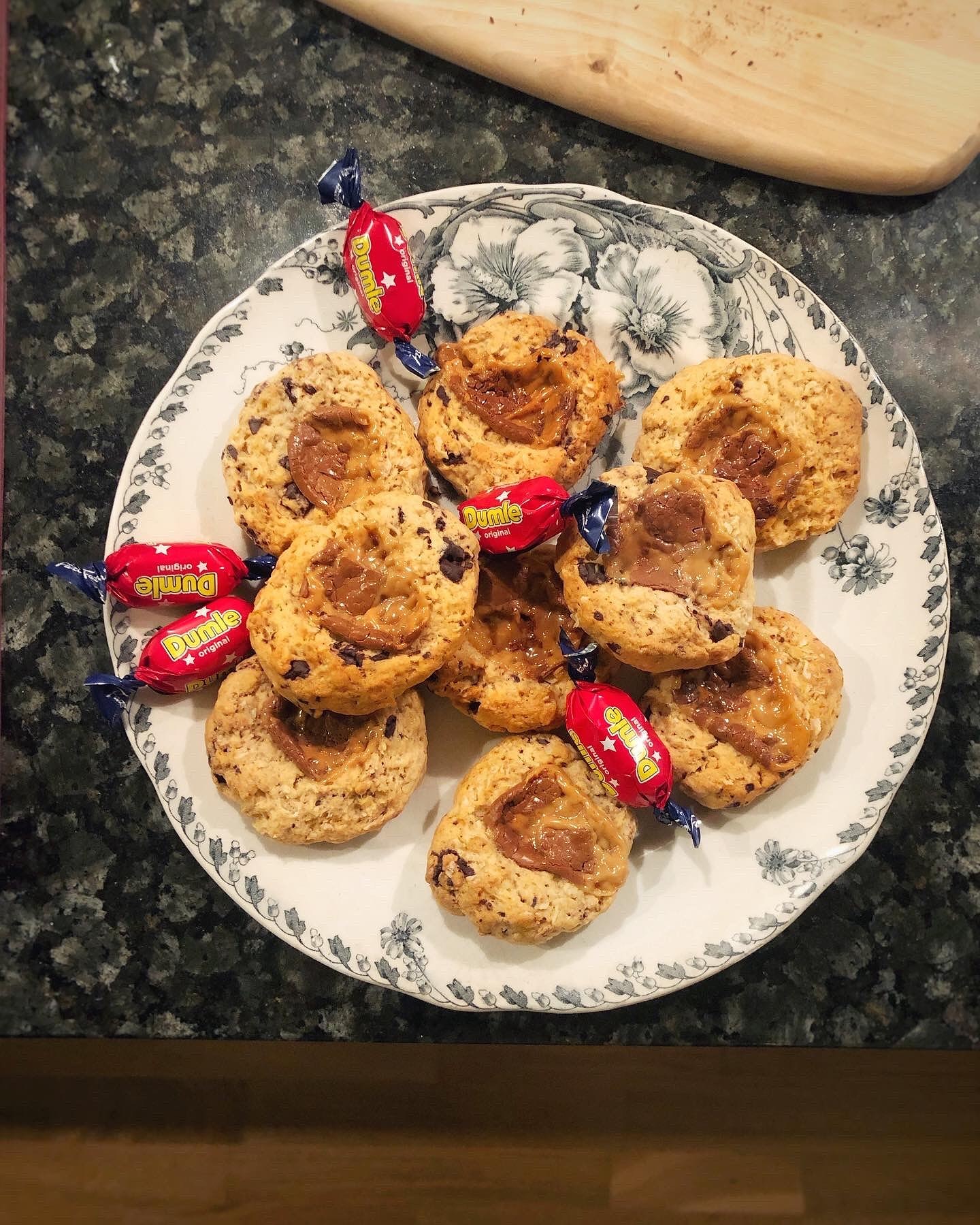 202008280617419858 - Dumlekakor med havre