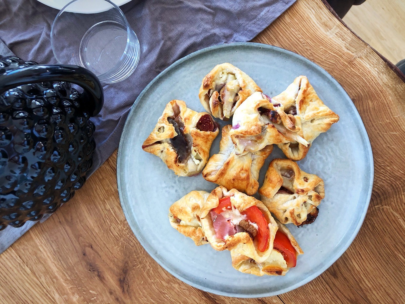 202009220530155891 - Vårt nya hemmabyggda matbord