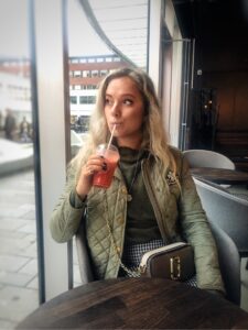 202009281511554579-225x300 - 3 skrivartips och bilder från helgen