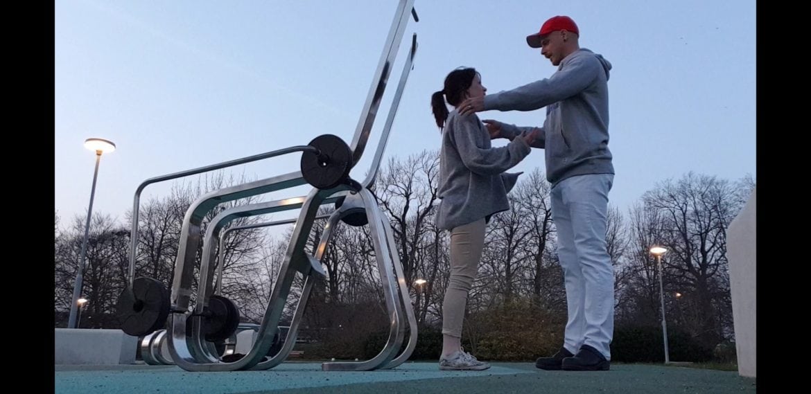 Screenshot_20180416-122801_Video-Player - Brieost och kvällsjobb i pyjamas.