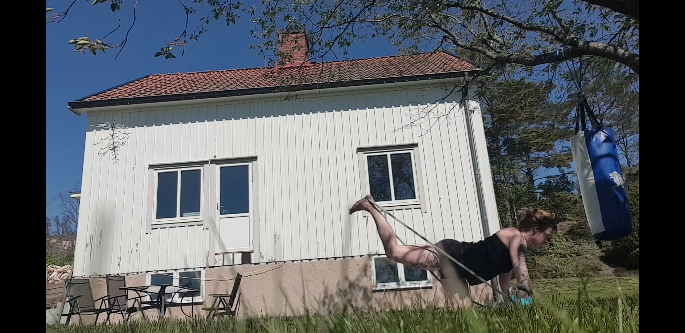 Screenshot_20190516-210839_Video-Player - Leka träning. STOR tränings-special A la m.i.l.l.a.mind. Utegym