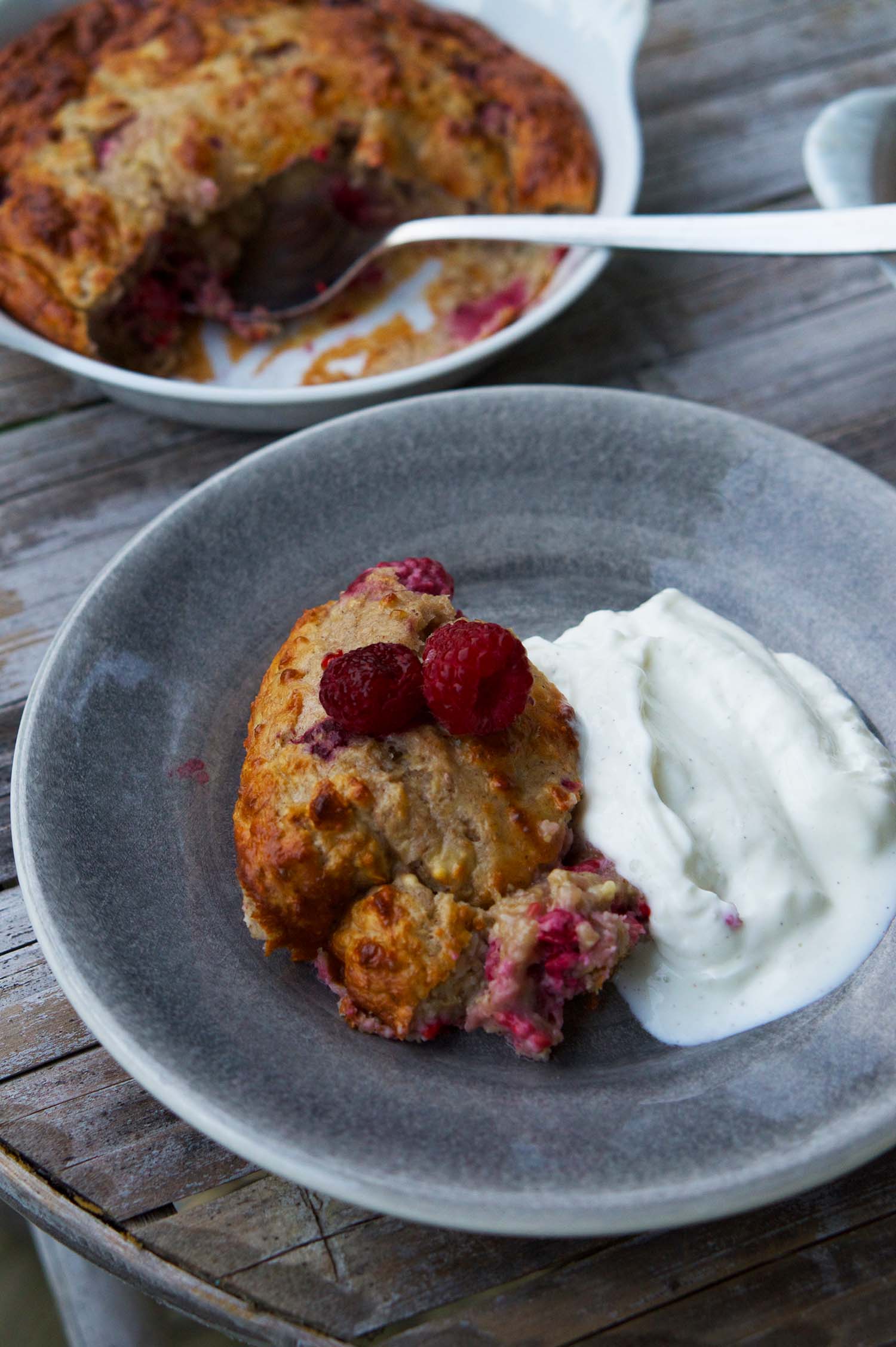 Ugnsbakad gröt med hallon