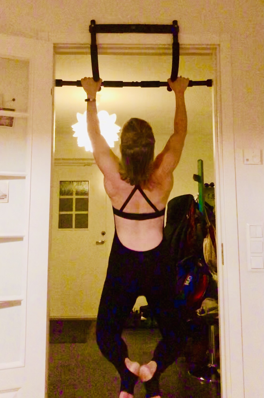 Karin Axelsson chins