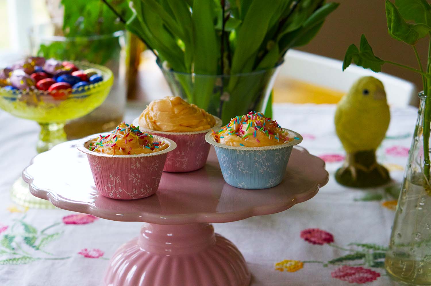 Cupcakes med frosting av smörkräm - recept