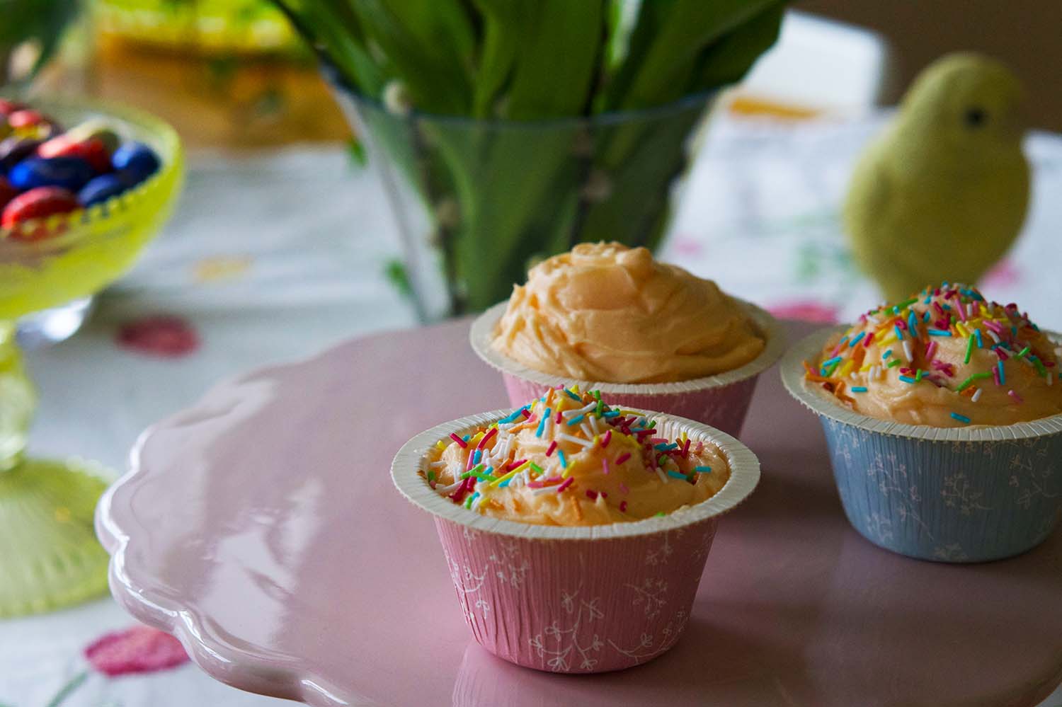 Cupcakes med frosting av smörkräm - recept