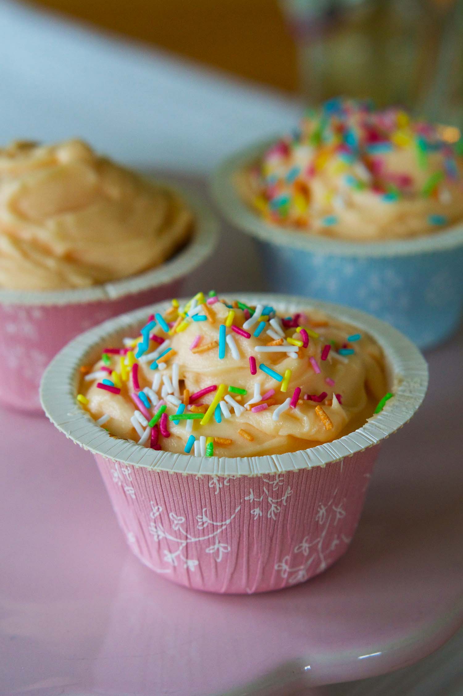 Cupcakes med frosting av smörkräm - recept