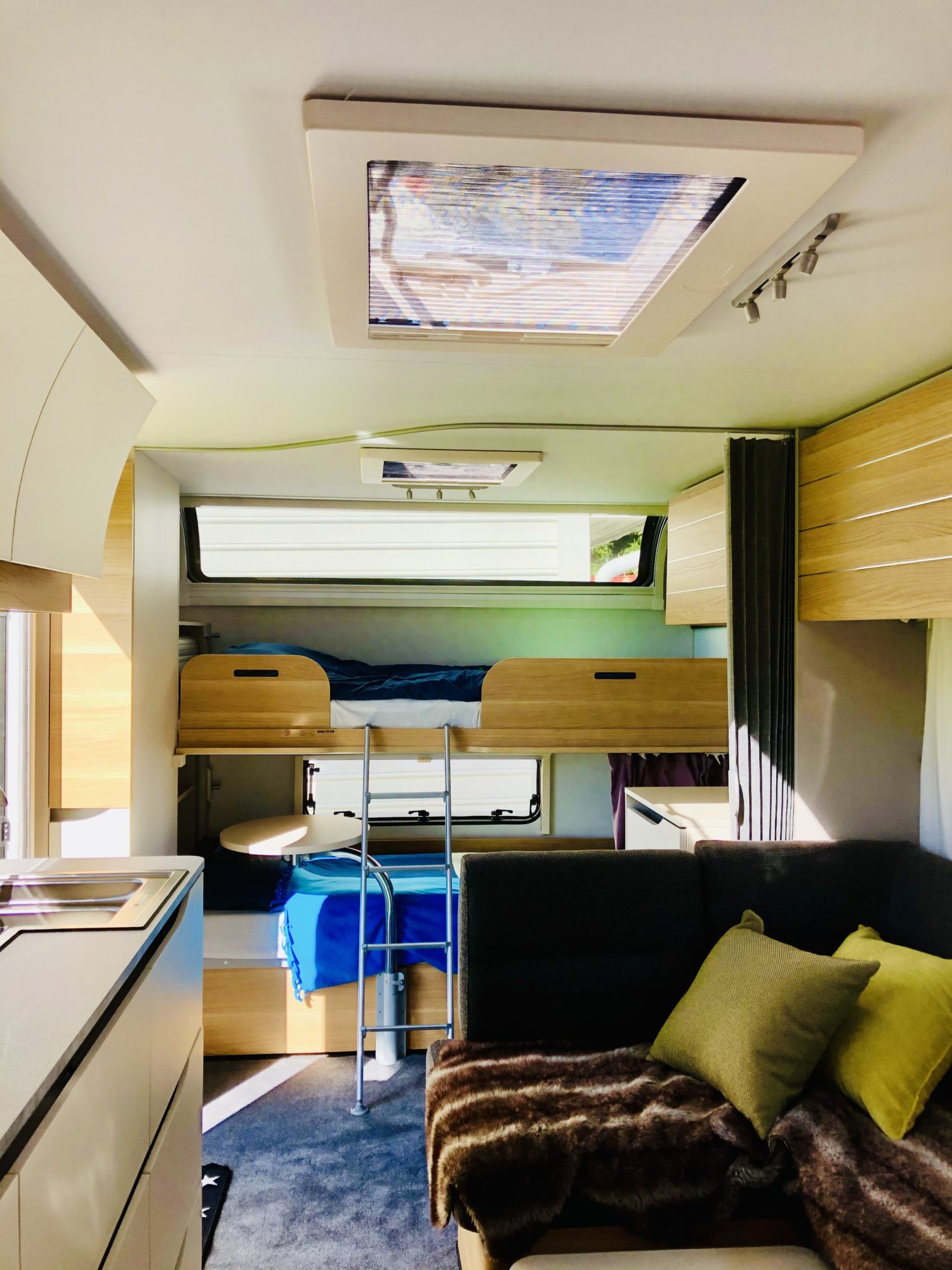 6CE84A52-0B5F-4311-8702-A349593B6D73 - Adria Adora 613 PK