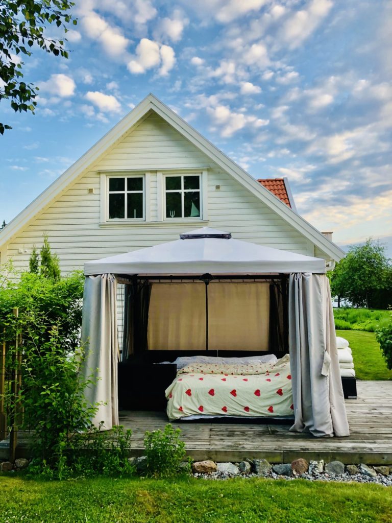 BA42C8C7-0799-4C6E-B40D-50FFBDBCC21C-768x1024 - en försmak av semester